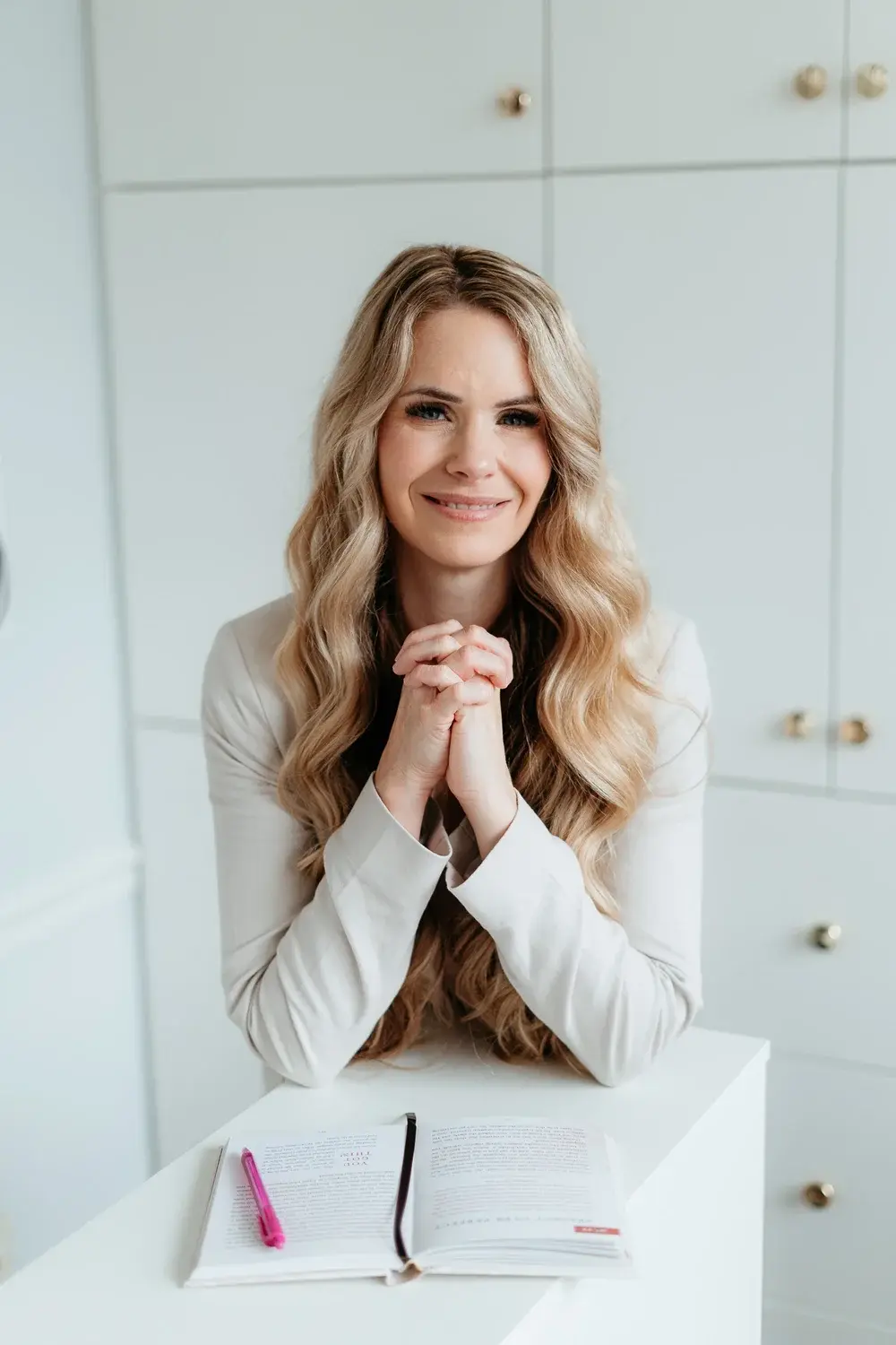 Dr. Jennifer Calfee, D.C.